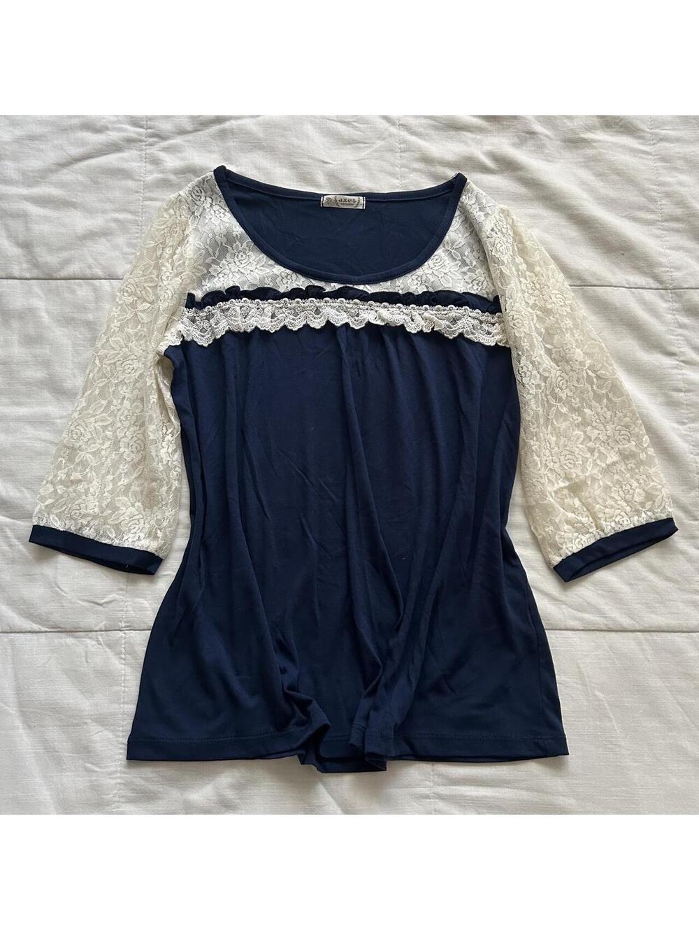 Axes Femme Navy Blue Ivory Lace 3/4 Sleeve Top Medium Japan